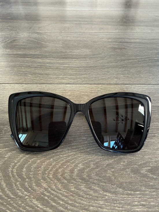 Diff Eyewear Accessories - Diff Eyewear Becky II Women’s Oversized Black Square Sunglasses